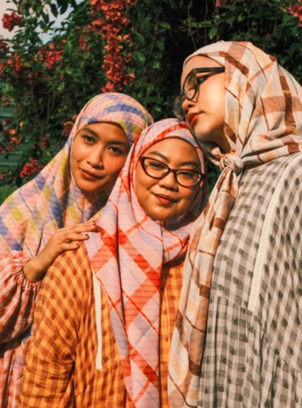 ORANGECAT x SÄIRA : A Tartan Square Collection